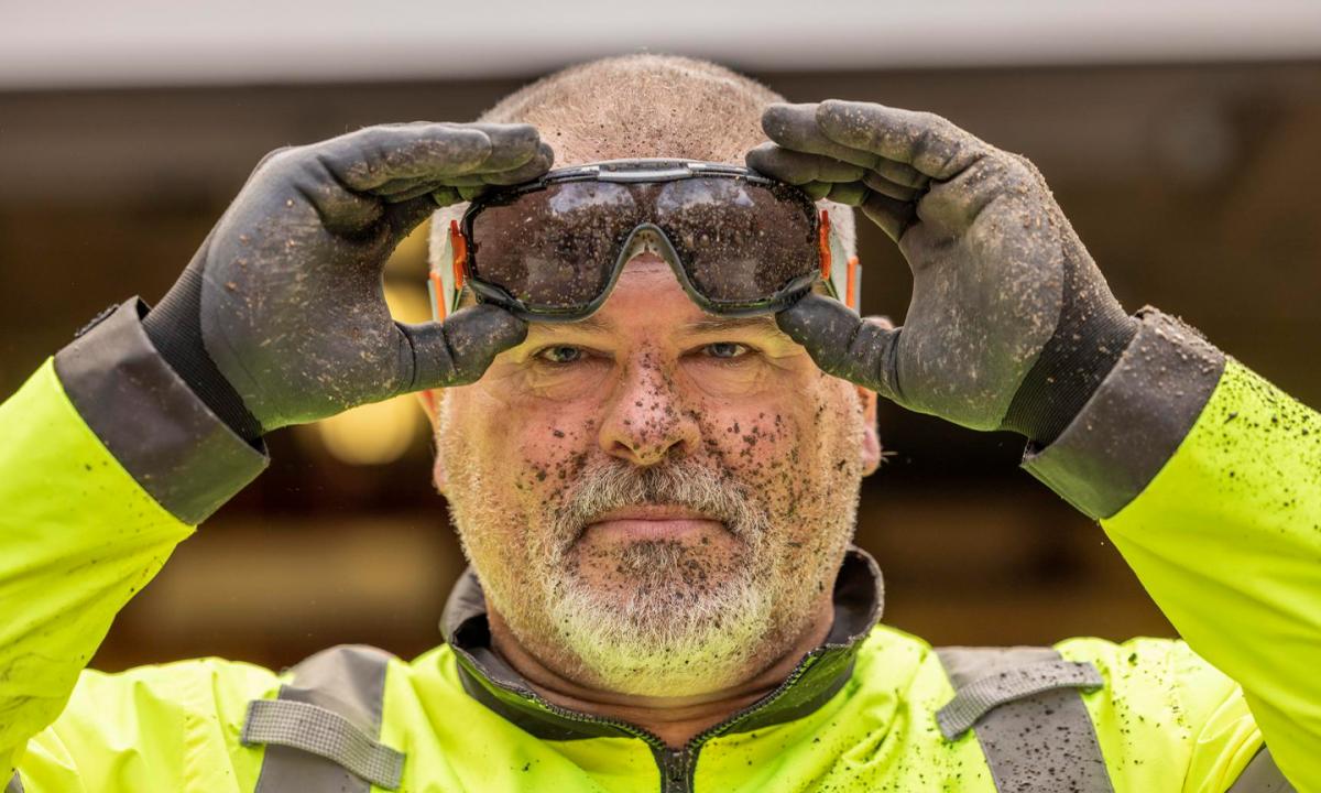 What Should I Wear Safety Glasses vs. Safety Goggles vs. Face Shields Ergodyne